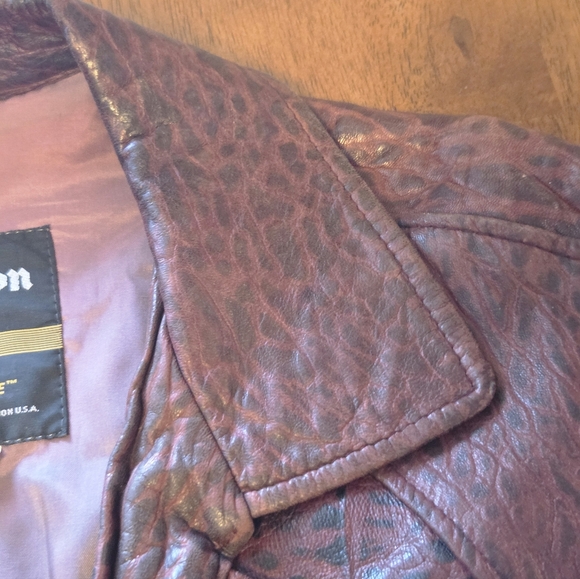 Vintage London Fog Winning Edge Red Tiger leopard print Leather Jacket Fits Medi - Picture 3 of 11